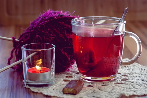 花を食べる虫8種類を徹底解説！プロが教える見分け方と駆除方法